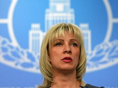 Inglaterra torpedeia negociações de paz na Ucrânia, denuncia diplomata Zakharova
