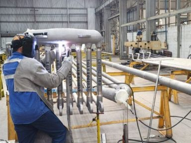 Tarifaço leva a demissões e férias coletivas em metalúrgicas de São Carlos