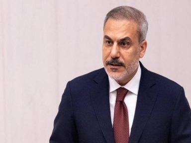 Turquia corta relações comerciais com Israel e fecha portos e espaço aéreo