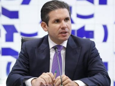 Presidente da Câmara descarta anistia a quem “planejou matar pessoas”