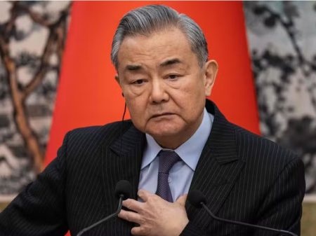 Chanceler da China se solidariza com Brasil contra ataque tarifário dos EUA