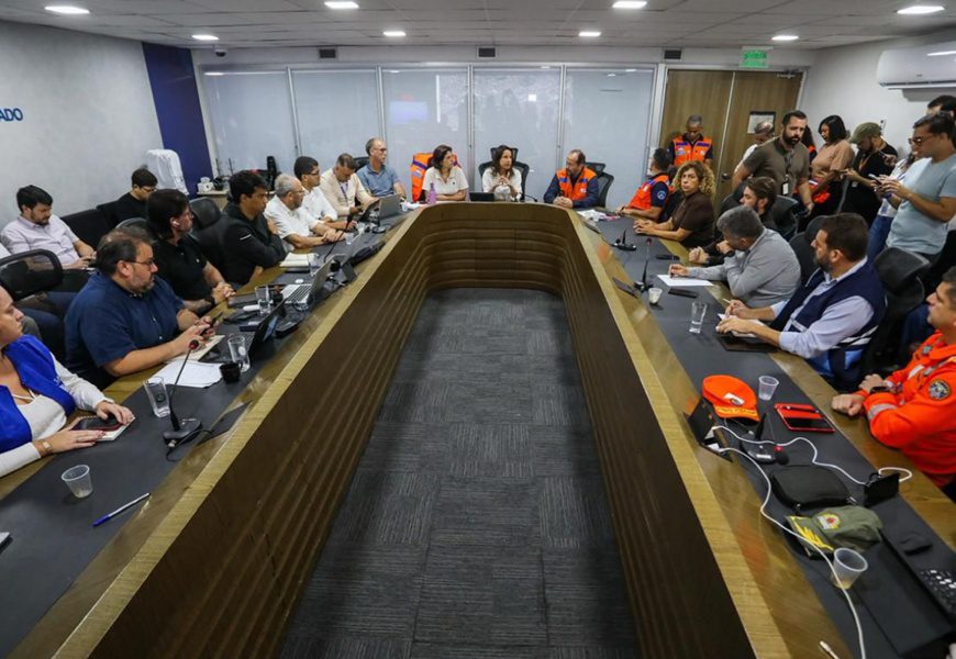 Pernambuco decreta emergência e governo federal reforça operação nas áreas atingidas