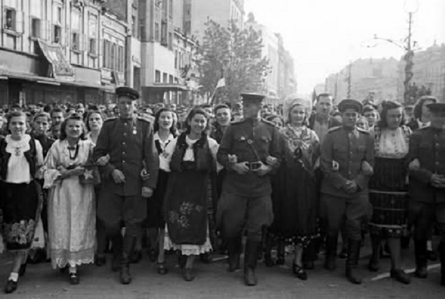 Como a União Soviética libertou a Europa do nazismo: uma história que o Ocidente tenta reescrever