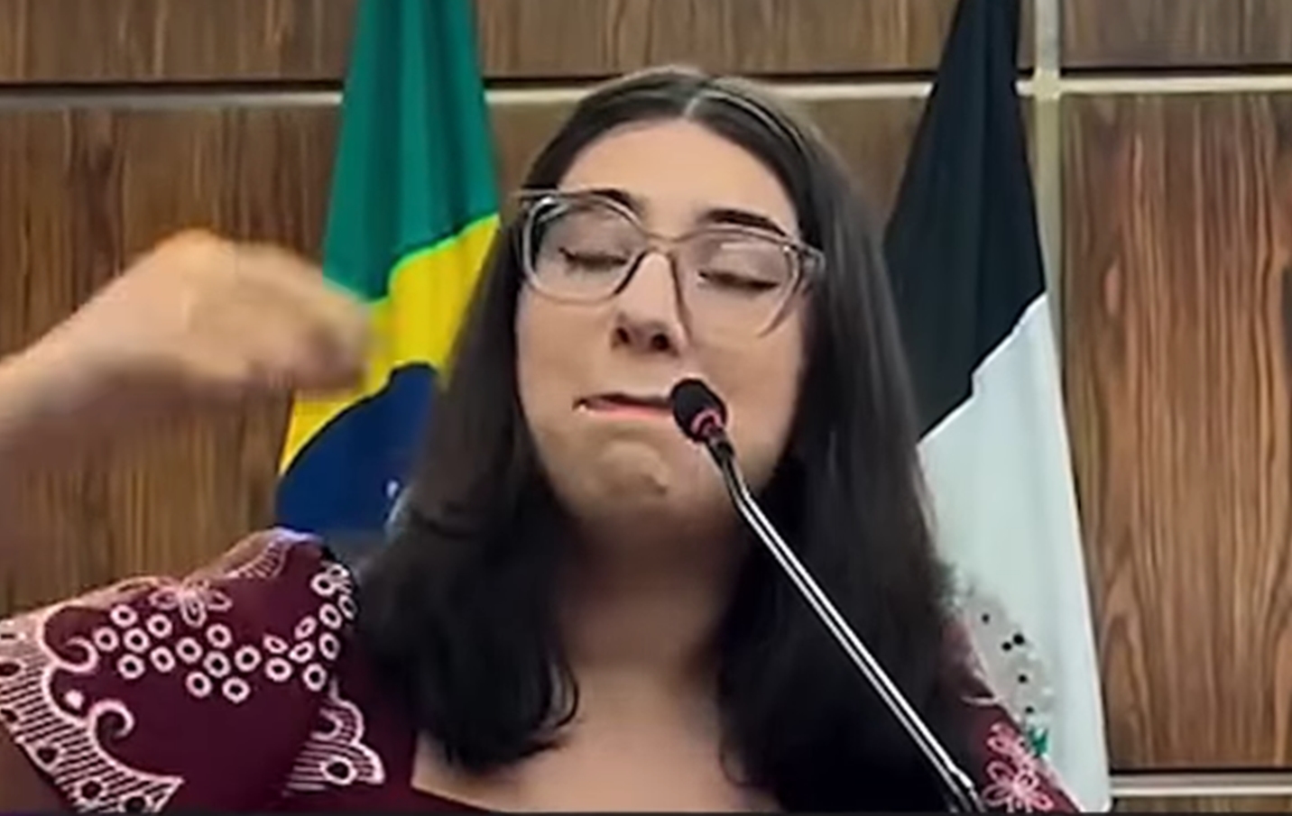 Campopiano-reproducao-video-uol.jpg
