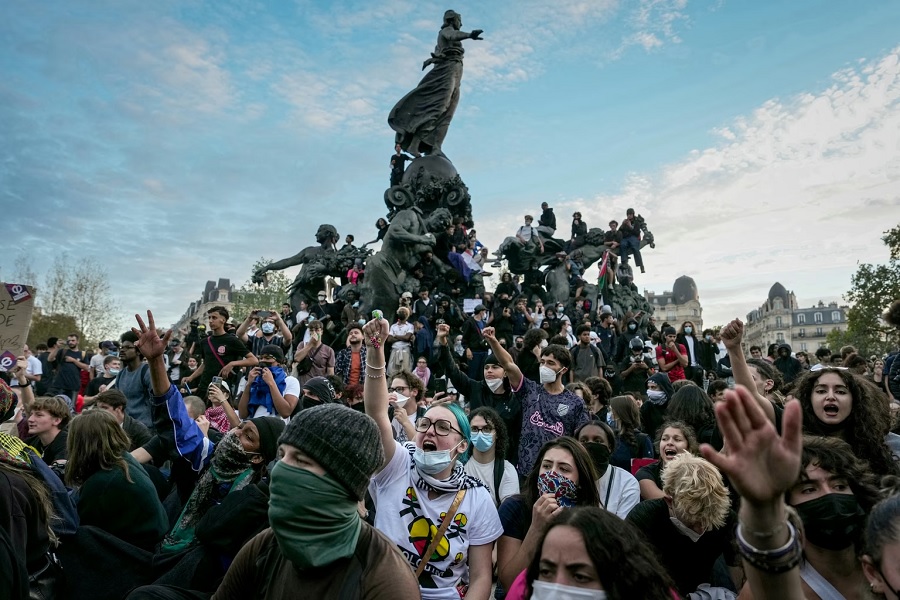 Secundaristas-ocupam-a-Praca-da-Republica-Dimitar-Dilkoff-AFP.jpg
